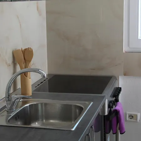 Orange Grove Retreat * Tirana