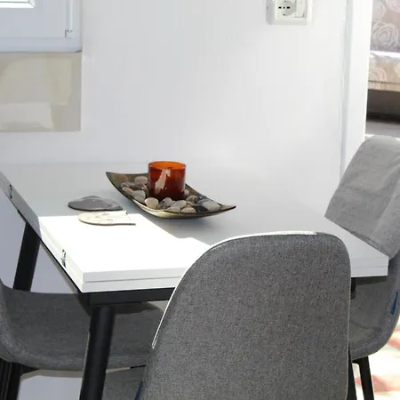 Orange Grove Retreat Apartment Tirana