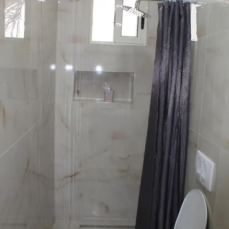 Orange Grove Retreat *