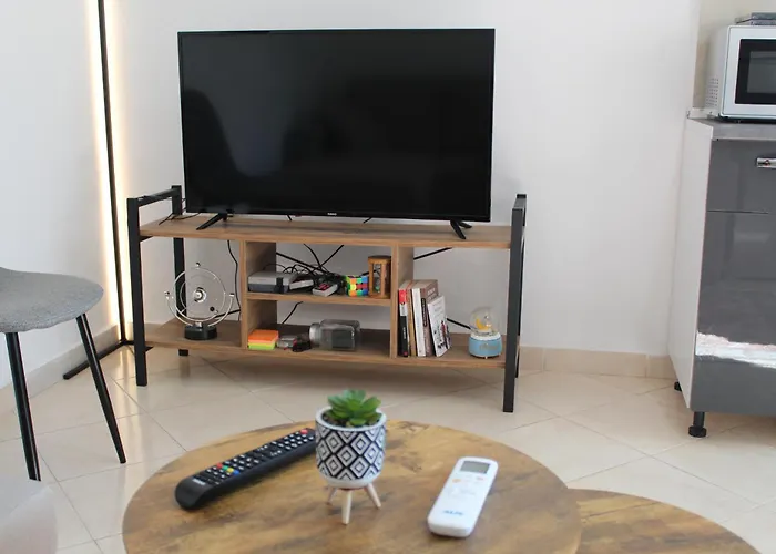 Apartment Orange Grove Retreat Tirana